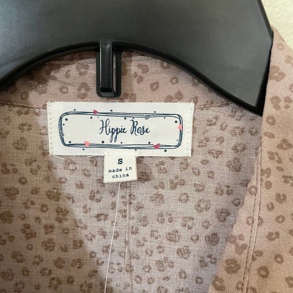 Hippie Rose Floral Button Down Shirt Woman's S NWT Mauve Pink Long Sleeve - Picture 2 of 3